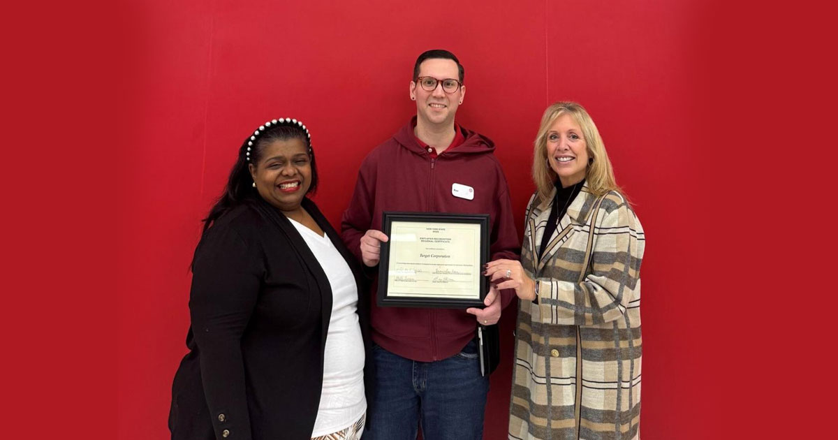 Kenneth Mahoney target employee receiving award