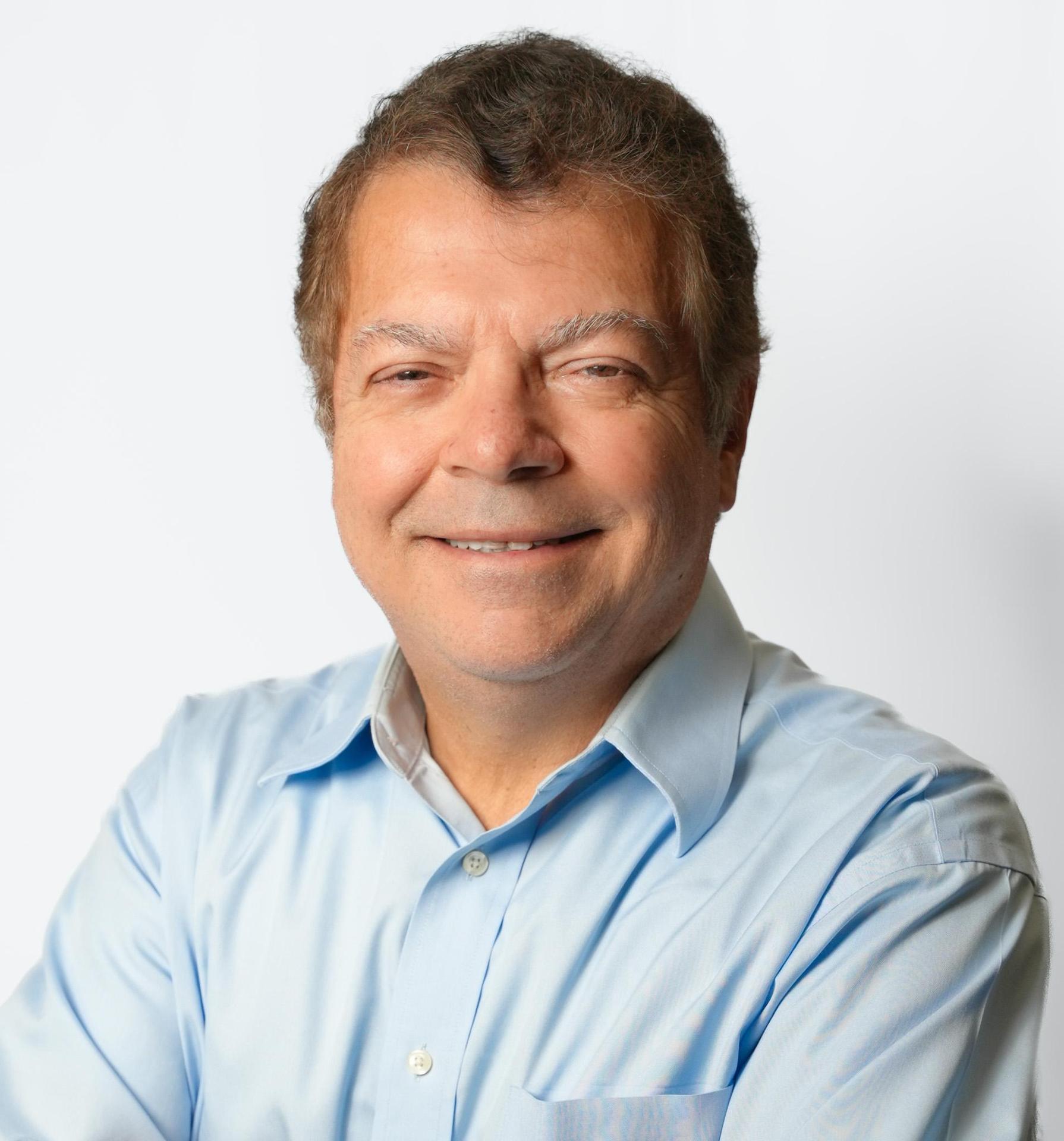 headshot of Russell Snaith